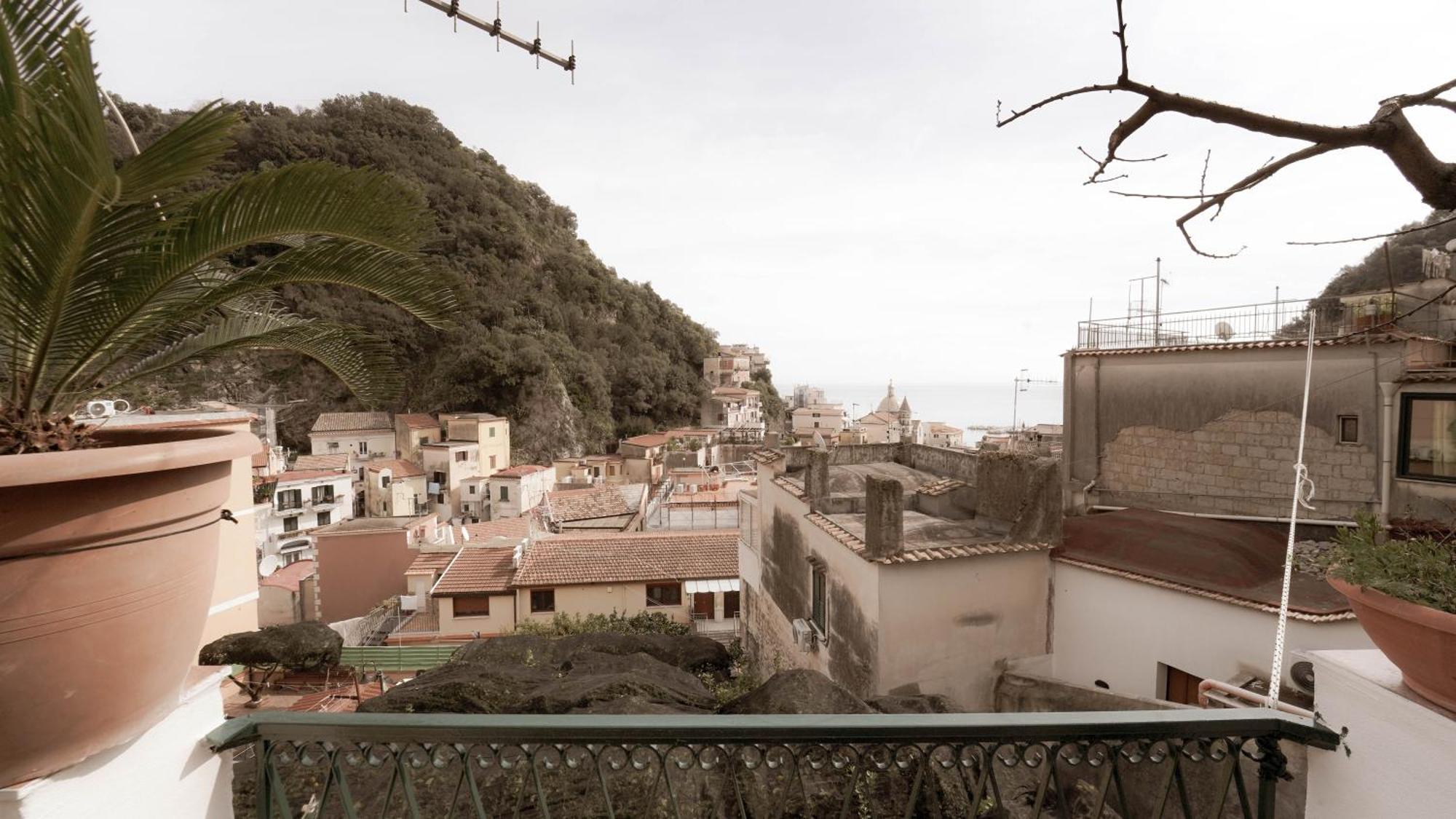 Ferienwohnung Casa Nel Borgo Dei Gatti Cetara Exterior foto